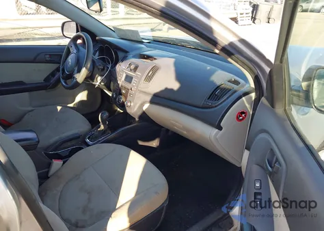 2011 Kia Forte Ex z USA, uszkodzony, nr VIN KNAFU4A26B5449787